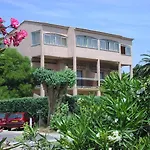 Les Eucalyptus Hotel 2*
