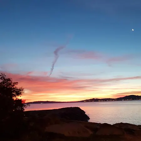 酒店 Les Eucalyptus 2*