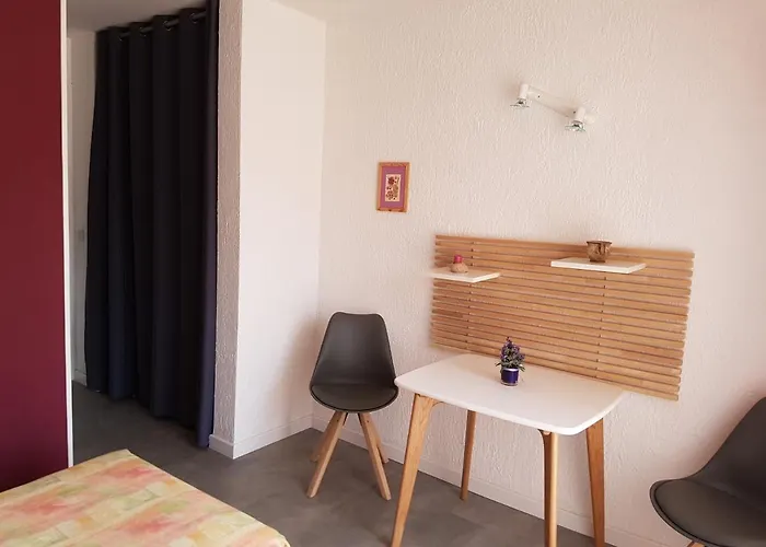 Les Eucalyptus 2* Кавалер-сюр-Мер