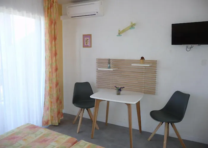 Les Eucalyptus Отель 2*