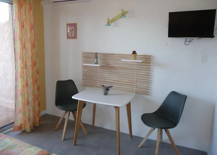 Les Eucalyptus Hotell Cavalaire-sur-Mer