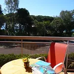 Les Eucalyptus 2* Cavalaire-sur-Mer