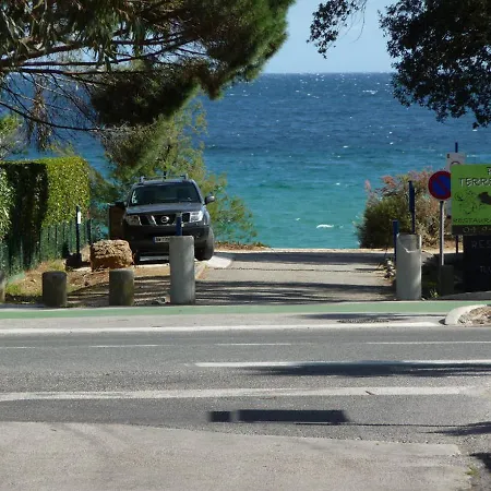 호텔 Les Eucalyptus 카발레르쉬르메르